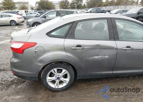2014 Ford Focus Se z USA, uszkodzony, nr VIN 1FADP3F24EL436353